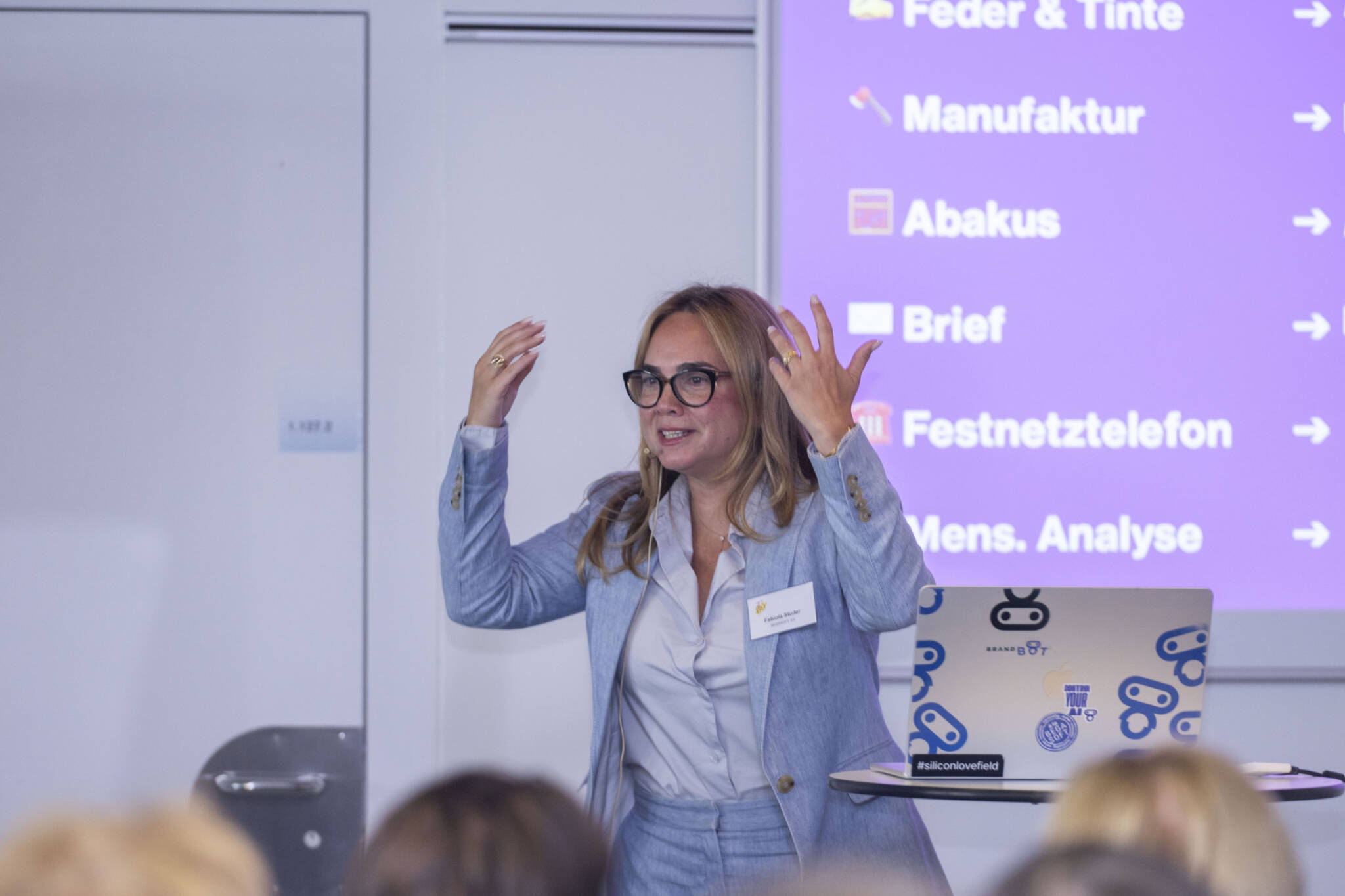https://www.bernerkmu.ch/uploads/bernerkmu/ePaper/Bilder/KMU-Frauen-Herbstanlass-2026/DSC_5170.jpg